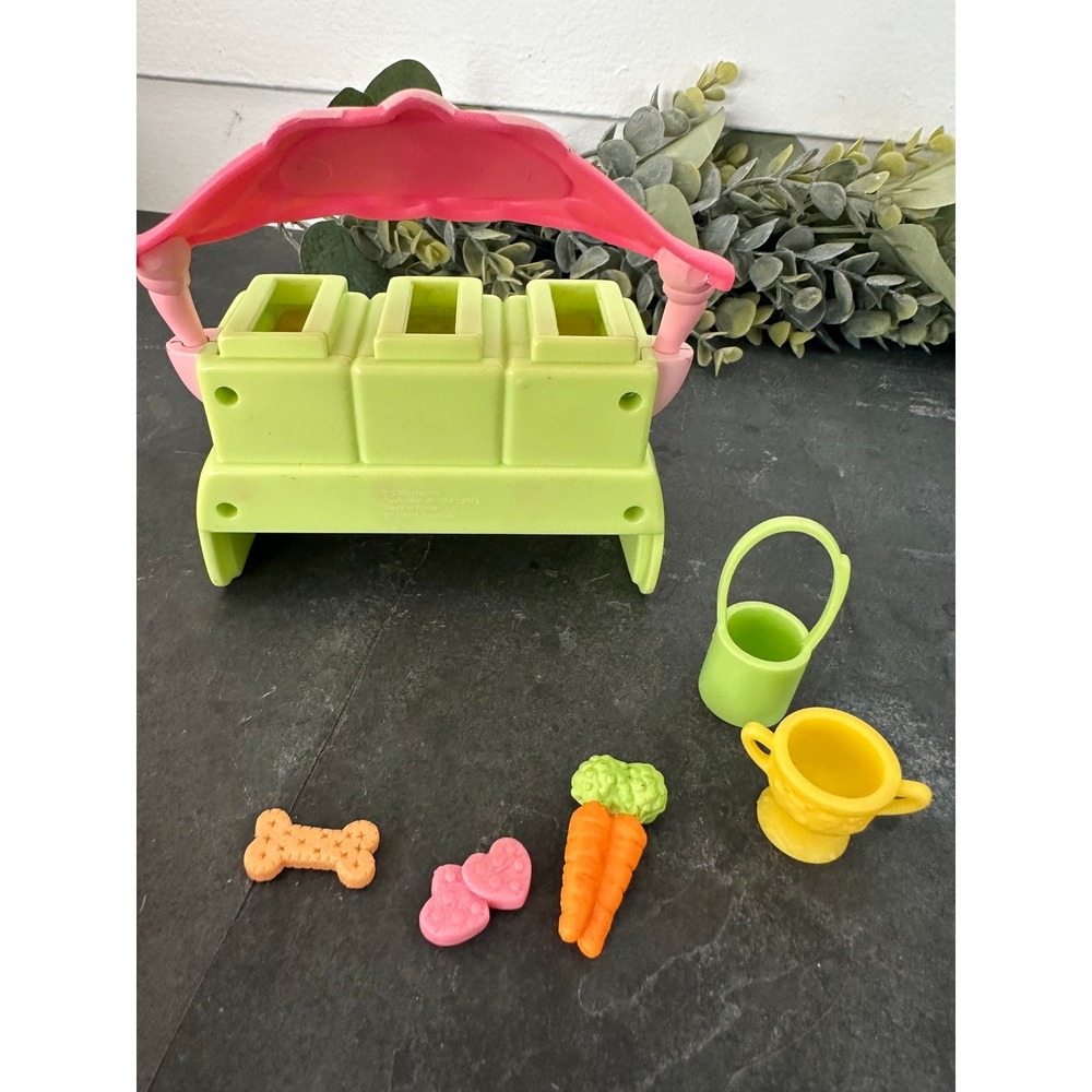 Littlest Pet Shop Treat Center accessory lot pet bed wheelbarrow LPS Hasbro - Picture 2 of 5